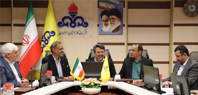 اصفهان شاهرگ حیاتی و استراتژیک شبکه گازرسانی و تامین انرژی کشور است