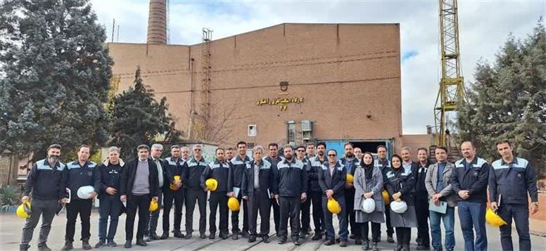 بازدید كارگروه ارگونومی شركت از دستاوردهای بهداشت حرفه ای و ایمنی در مدیریت های فولاد سازی و نت مكانیك