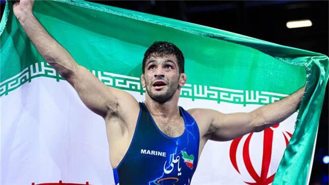 حسن یزدانی و زهره کودایی در بین چهره‌های سال ۲۰۲۱ ایران