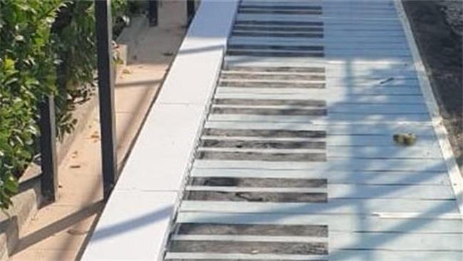 ساخت بزرگترین پیانوهای زمینی در اصفهان