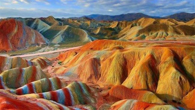 قاچاق خاک از جزیره هرمز صحت ندارد