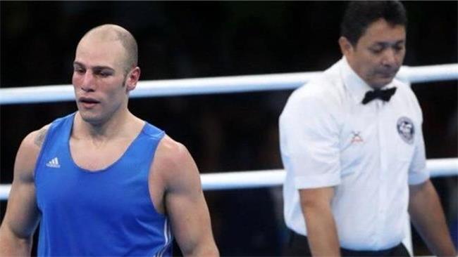 آقایان وادارم کردند از تیم ملی خداحافظی کنم