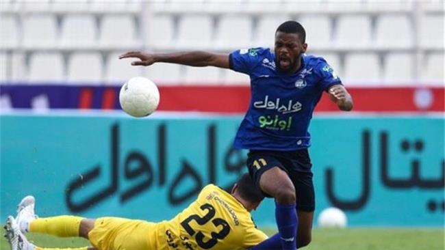 بلاتکلیفی بازیکنان خارجی دو تیم پرسپولیس و استقلال ادامه دارد