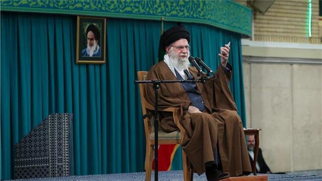 زن کارگزار خانه نیست، مدیر است