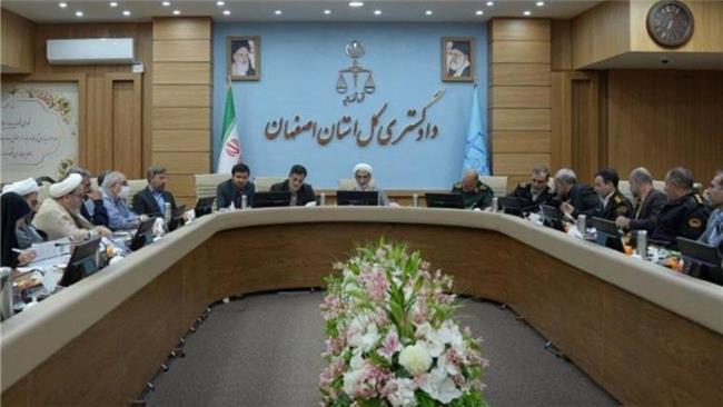 توزیع 1100 بسته معیشتی بین خانواده‌های تحت پوشش انجمن حمایت از زندانیان اصفهان