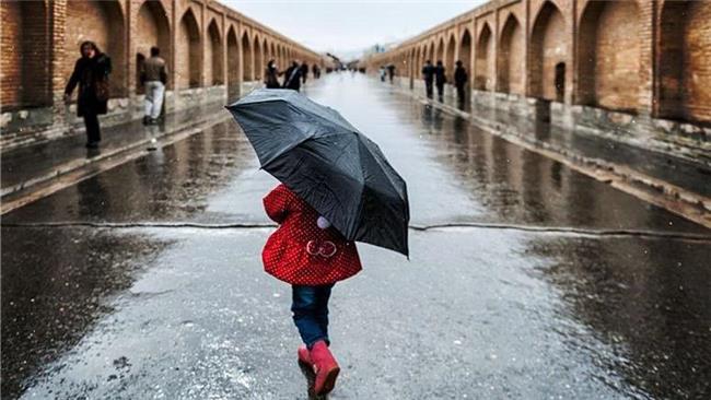 بارش باران و برف در مناطق غرب و جنوب استان اصفهان