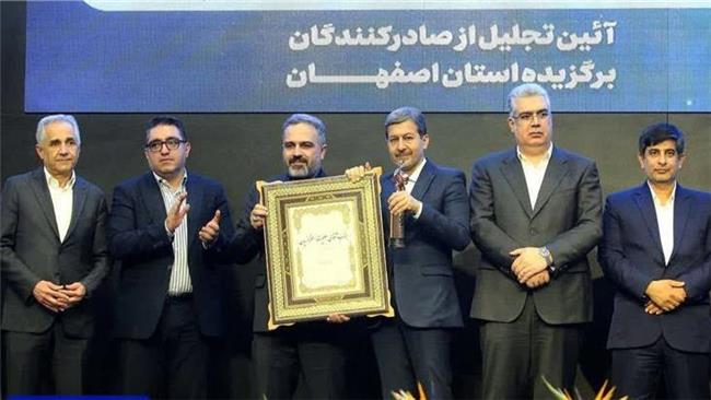 صادرکنندگان، خط‌شکنان جهاد اقتصادی در روزهای تحریم هستند