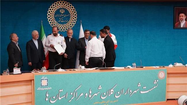 تقدیر رئیس‌جمهور از مدیرعامل آتش‌نشانی اصفهان به عنوان مدیر برتر آتش‌نشانی‌های کشور