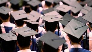 مسئله نخبگان مهمتر از فروش نفت و تحریم