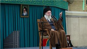 زن کارگزار خانه نیست، مدیر است